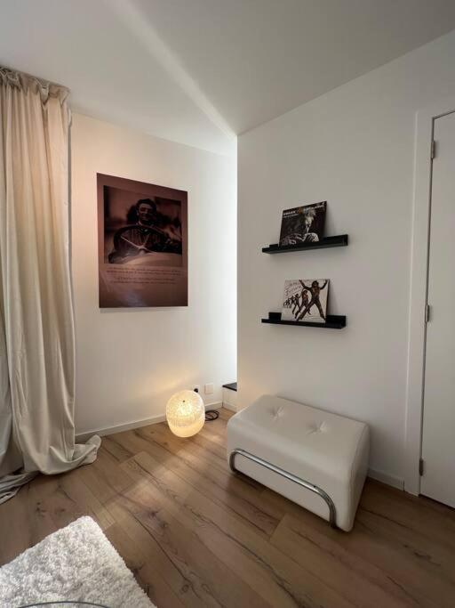 Charmant Appartement Au Look Design Mons Exterior foto
